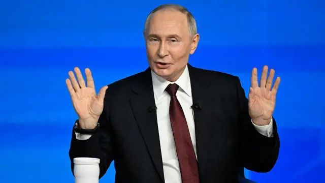 Vladímir Putin en una conferencia de prensa