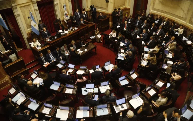 Sesiones extraordinarias en el Senado