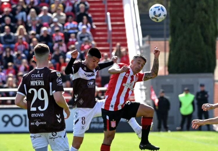Estudiantes y Platense en el Estadio Único de San Nicolás