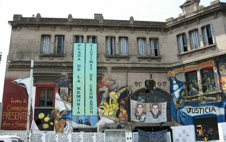 Fotografía de la discoteca República Cromañón después de la tragedia