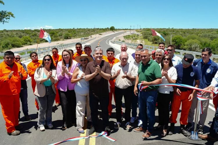 Inauguración del tramo pavimentado de la Ruta 28 a Los Gigantes