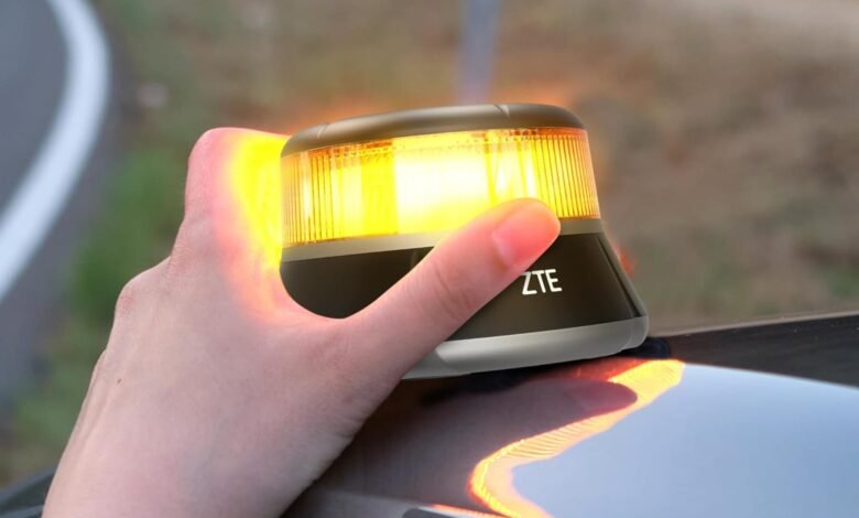 Imagen de la baliza V16 con luces LED