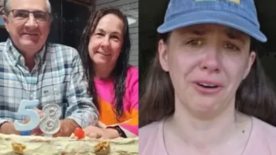 Imagen de un accidente vial con una camioneta chocada contra un árbol