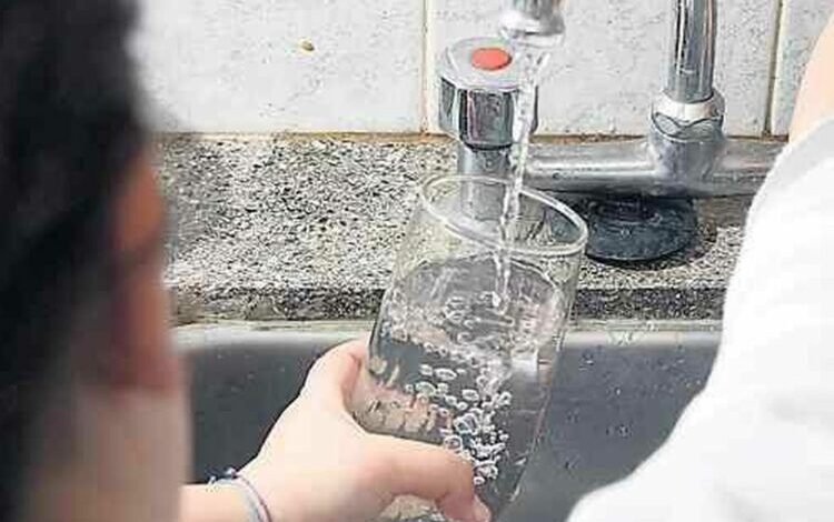 Firma del acuerdo entre la Municipalidad y la Cooperativa Horizonte