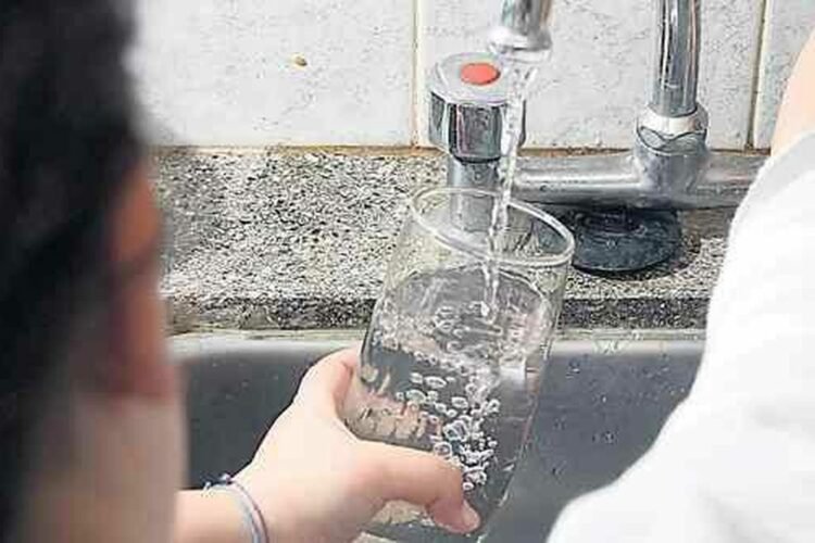 Firma del acuerdo entre la Municipalidad y la Cooperativa Horizonte