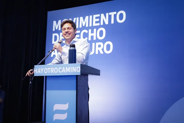 Axel Kicillof en un acto en Ensenada