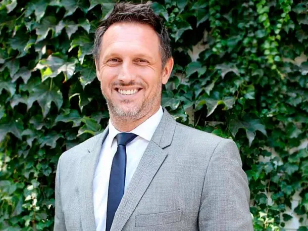 David Kavlin sonriendo después de su recuperación