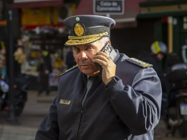 Fernando Martínez, director del Servicio Penitenciario Federal, durante una inspección en el penal de Ezeiza