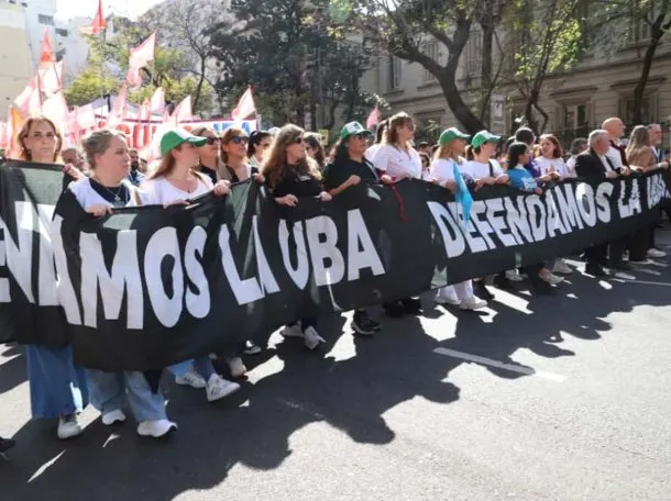 Estudiantes y docentes celebran la decisión de la justicia