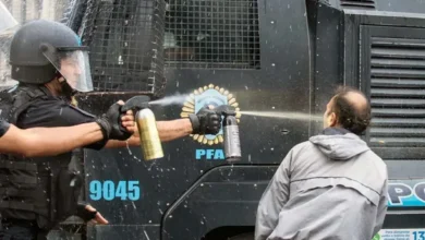 Imagen de una manifestación con piquetes en la calle