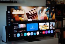 Imagen de la Samsung S95F con su panel QD-OLED y módulo One Connect