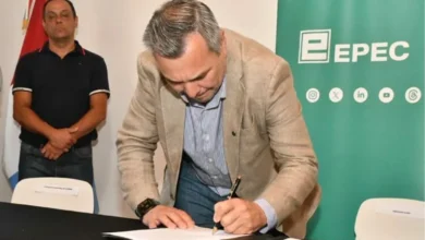 Firma del contrato para obras eléctricas en el sudeste de Córdoba