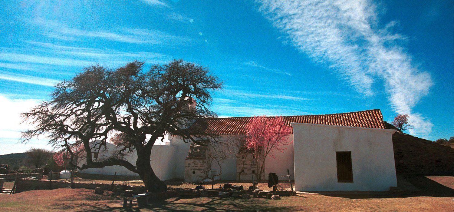 Imagen de una estancia jesuítica en verano