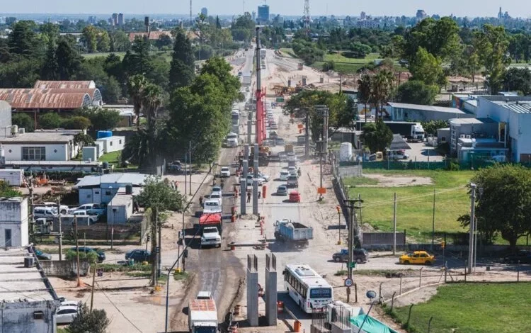 Imagen de la obra del altonivel en la Ruta 36, con trabajos en marcha
