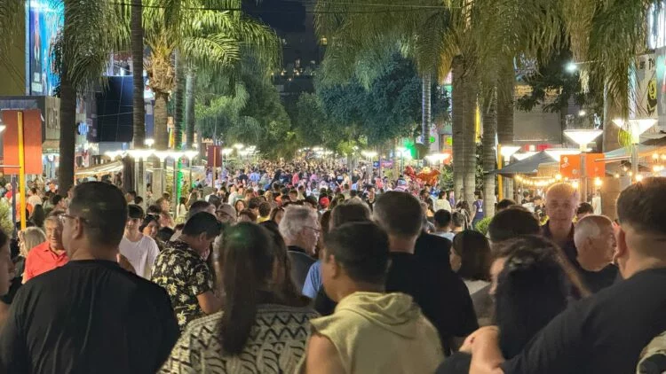 Turistas disfrutando de la naturaleza en Córdoba