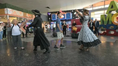 Intervención artística en la Terminal de Ómnibus de Córdoba