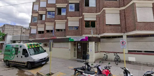 Imagen de un juez con un martillo, simbolizando la justicia