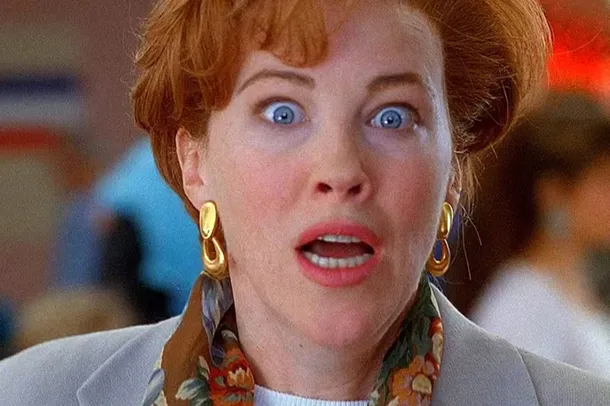 Catherine O'Hara en una escena de 'Mi pobre angelito'