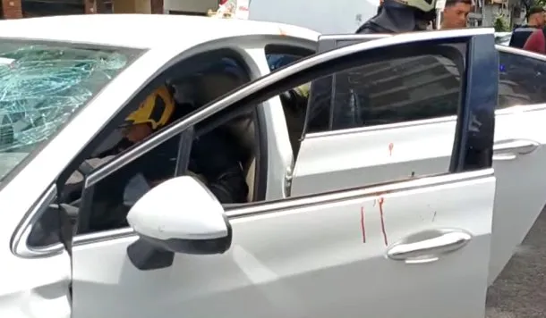 Imagen de un choque entre dos autos en Floresta