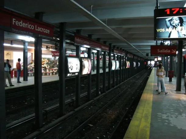 Estación Lacroze de la Línea B del subte porteño