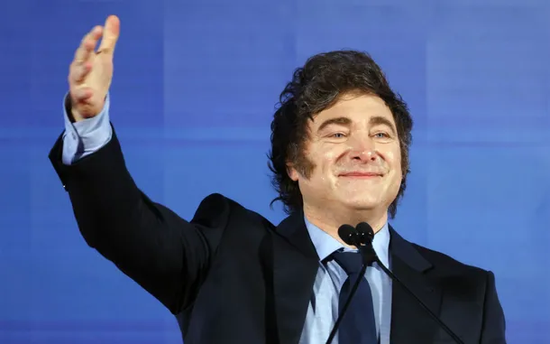 Imagen de Javier Milei en un evento económico