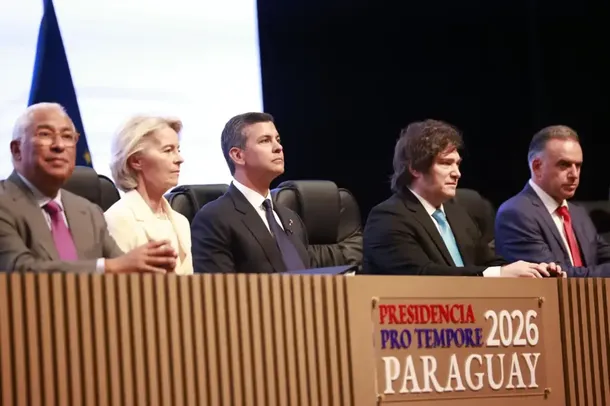 Javier Milei y Luiz Inácio Lula da Silva en la ceremonia de firma del acuerdo Mercosur-UE