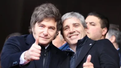 Imágenes de Javier Milei y Luis Caputo en una reunión