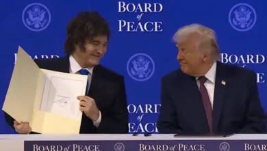 Javier Milei y Donald Trump durante la firma de la adhesión de la Argentina al Consejo de la Paz