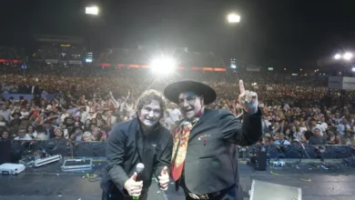 Javier Milei cantando con el Chaqueño Palavecino en el Festival de Jesús María