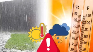 Imagen de un termómetro con temperaturas altas y un cielo nublado