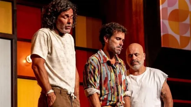 Nicolás Cabré y Mariano Martínez en el escenario de "Ni media palabra"