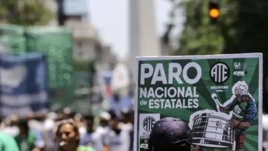 Trabajadores en una manifestación contra la reforma laboral