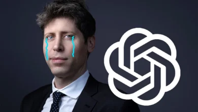 Logo de OpenAI y ChatGPT en una pantalla de iPhone