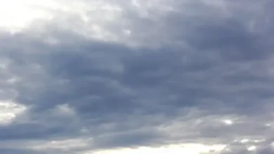 Tormenta eléctrica en el cielo