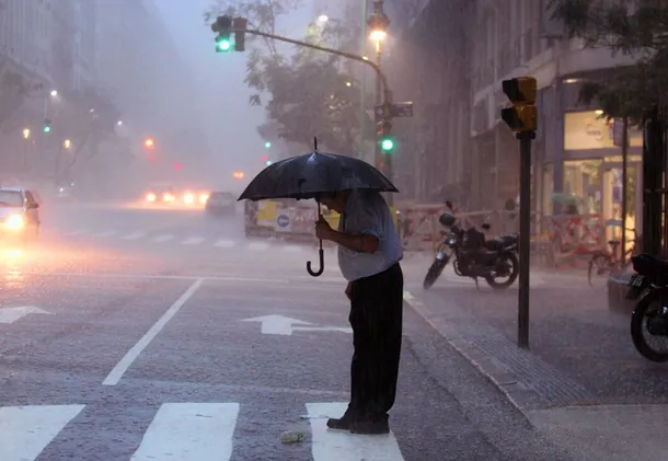 Imagen de tormenta en Buenos Aires