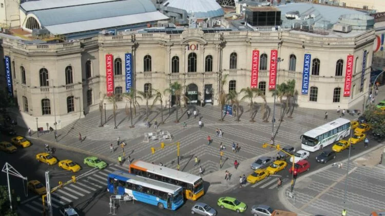 Imagen de un simulacro de incendio en un centro comercial