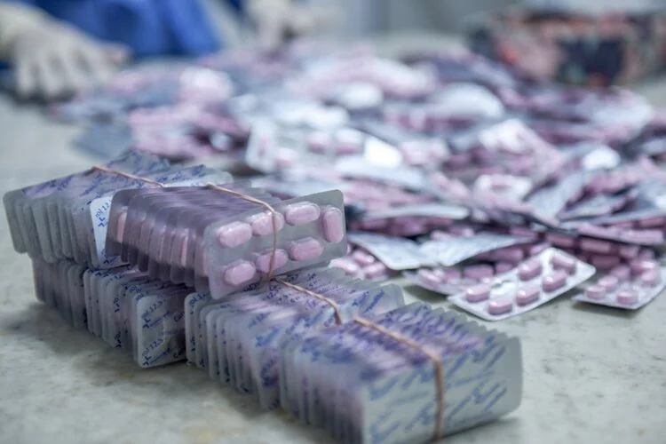 Imagen de un laboratorio de producción de medicamentos