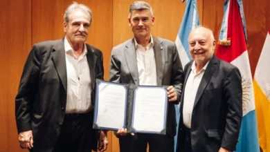 Firma del acuerdo entre la Municipalidad de Córdoba y la Cooperativa Horizonte para impulsar la vivienda social