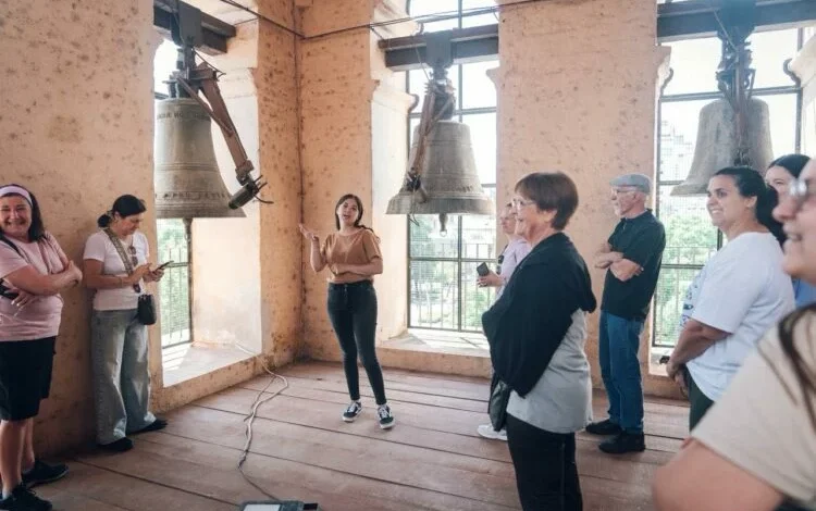 Turistas en la Catedral de Córdoba