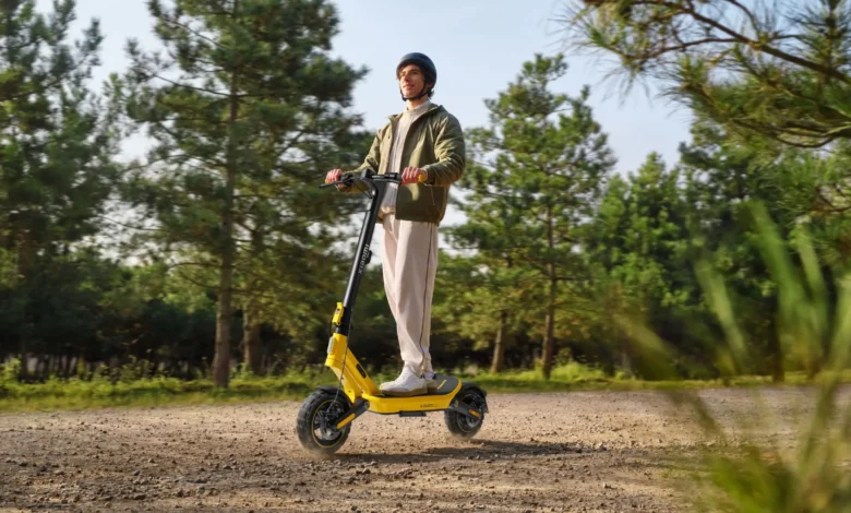 Patinete eléctrico Xiaomi Electric Scooter 6 Ultra en color Lightning Yellow