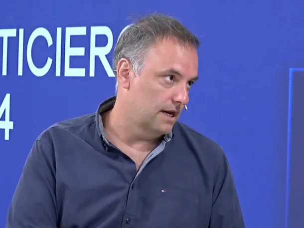 Manuel Adorni en una conversación con Eduardo Feinmann