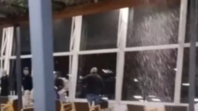 Imagen del techo desplomado en el Aeroparque