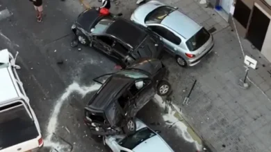 Imagen de un choque múltiple en Quilmes con varios vehículos dañados