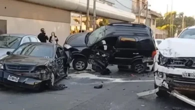 Imagen de los vehículos dañados en el choque múltiple en Quilmes