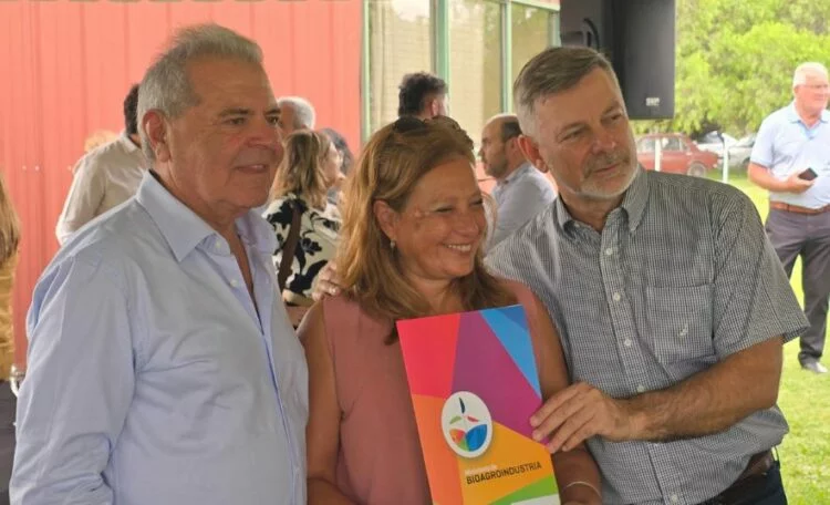 Productores frutihortícolas reciben incentivos en Córdoba