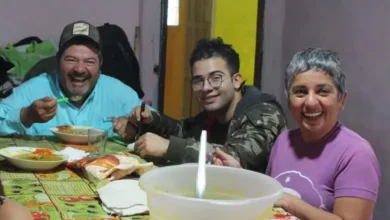 Foto de la familia Sena: César, Emerenciano y Marcela
