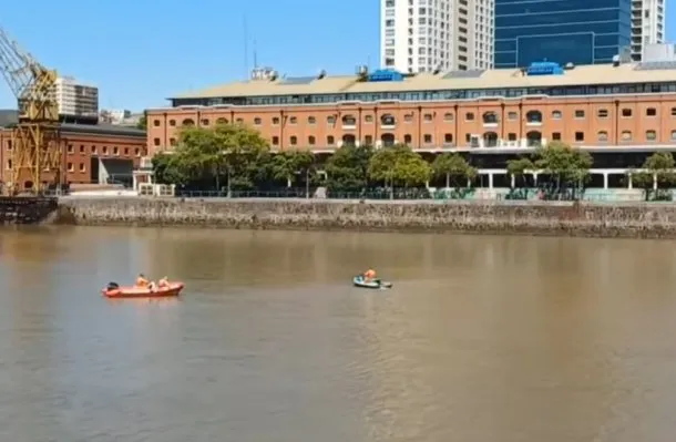 Cuerpo flotando en la Dársena Sur de Puerto Madero