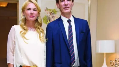 Esmeralda Mitre y Darío Lopérfido en una foto en blanco y negro