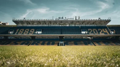 Imagen del estadio Gigante de Arroyito con los jugadores de River y Rosario Central en el campo
