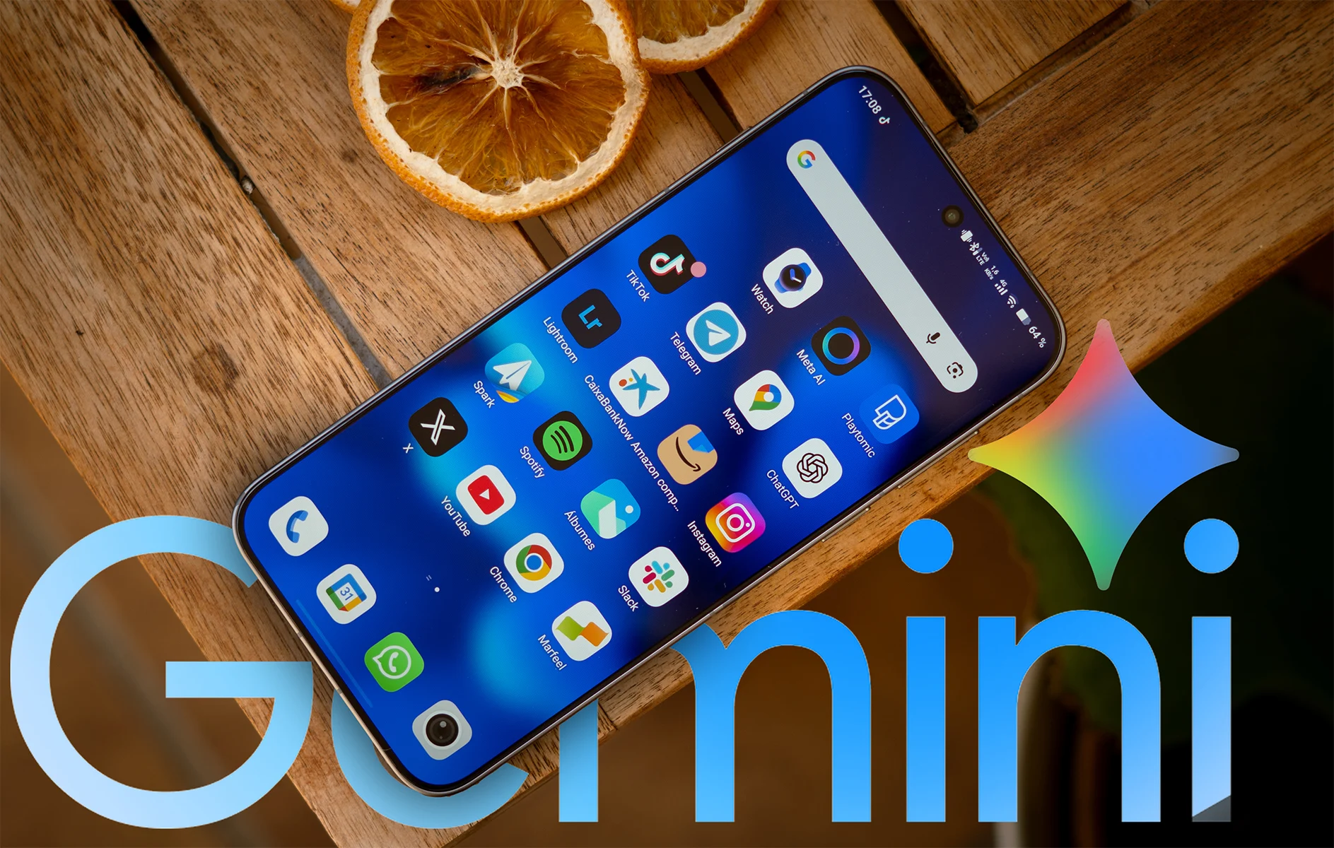 Imagen de un móvil con la herramienta Gemini de Google